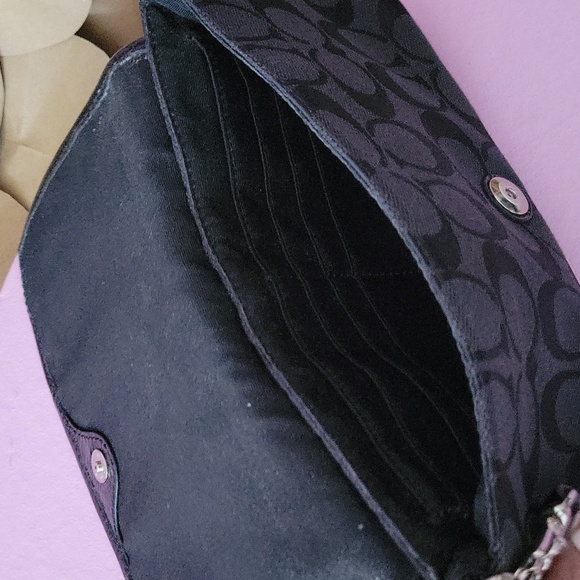 Coach Signature C Baguette Shoulder Bag - Picture 10 of 17